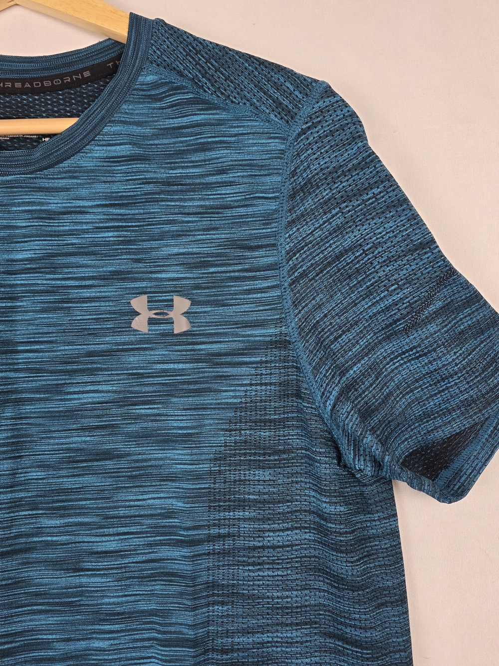 Under Armour Womens Shortsleeve Heatgear Teal Black Workout Shirt Size Medium - Picture 3 of 14